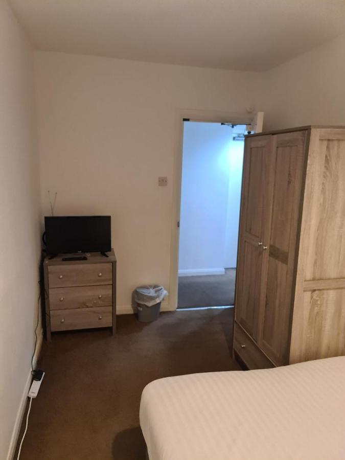 24Hr Self Check In Apartment Central Μπάρνσλεϊ Εξωτερικό φωτογραφία